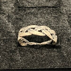 Vintage .925 Silver Braided Textured Ring size 9